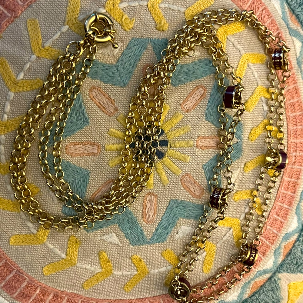 MARC JACOBS GOLD ROLO STYLE LINK CHAIN NECKLACE WITH WINE ENAMEL RINGS VINTAGE